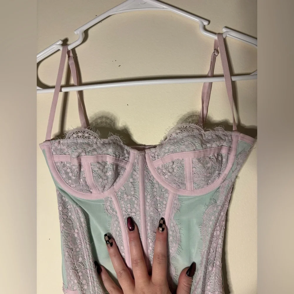 Out From Under Urban Outfitters Modern Love Lace Corset - Mint & Pink - Picture 2 of 6